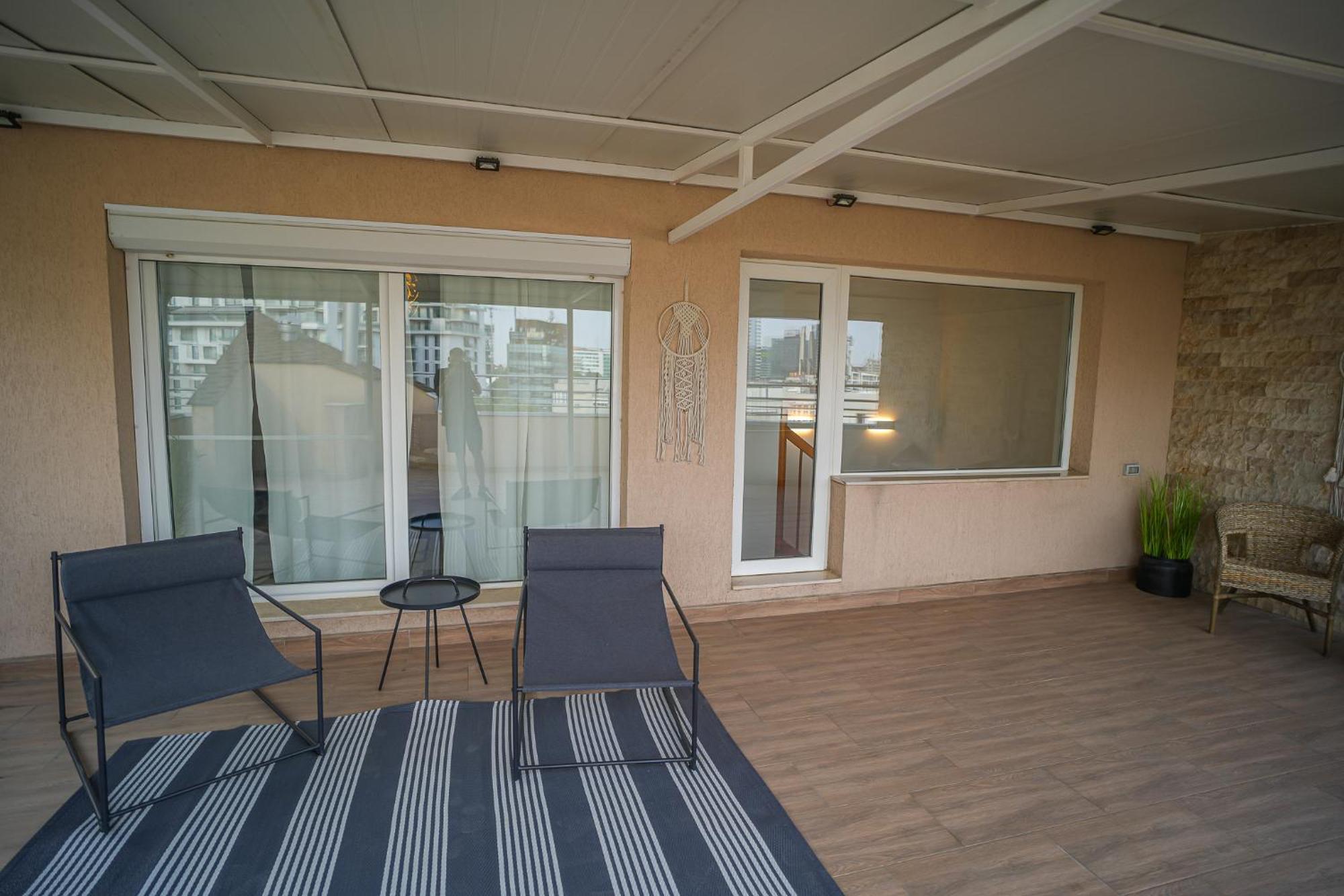 Penthouse With Huge Rooftop Terrace & City View Bucareste Exterior foto